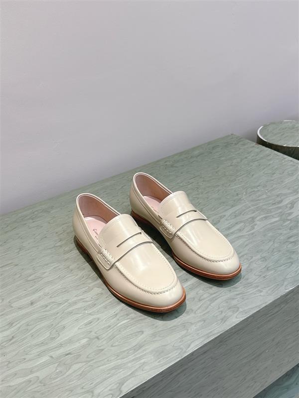 2025112812728696 310